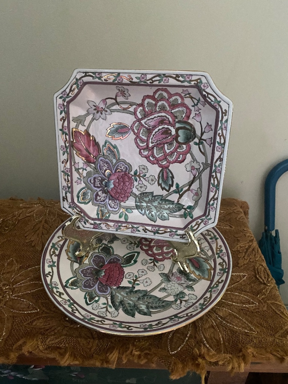 Hand painted Chinoiserie style 2 plates